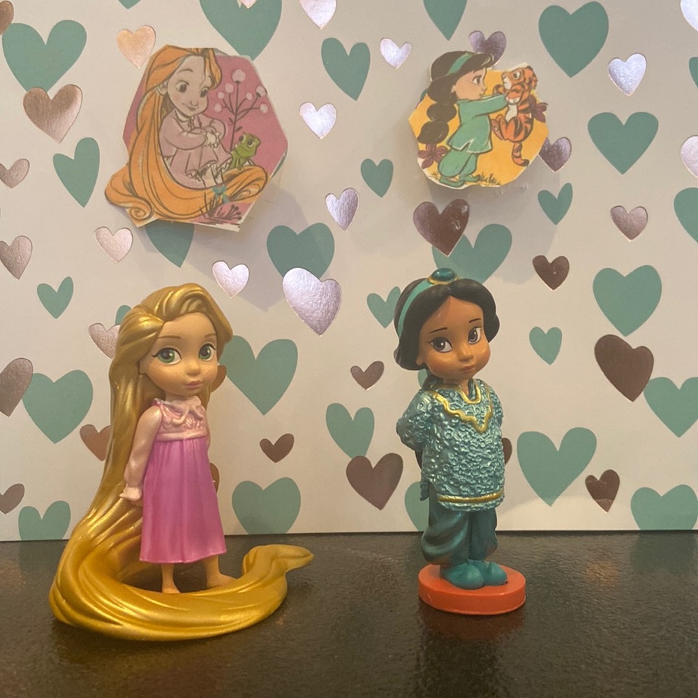 🦎🐅NWOT: Rapunzel & Jasmine Disney animator’s collection deluxe new